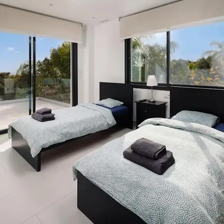 Relax And Unwind In Our Cozy Beachside Nice Villa Casa vacanze Ribamar (Lourinha)