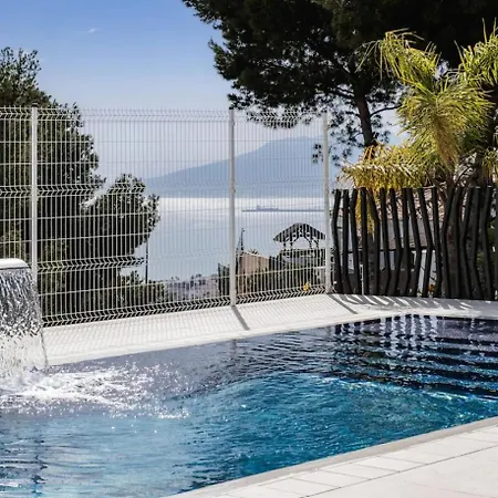 Casa vacanze Relax And Unwind In Our Cozy Beachside Nice Villa *